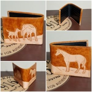 Chiseled leather wallet